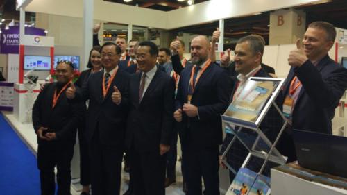 Nasze stanowisko odwiedzili m.in przewodniczący Komisji Nadzoru Finansowego Republiki Chińskiej, pan Willington L. Koo, przewodniczący Taiwan Financial Services Roundtable pan Mr Chan-Yao oraz Dr Krzysztof Senger, Wiceprezes Polskiej Agencji Inwestycji i Handlu S.A.